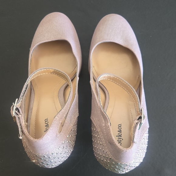 Style & Co. Shimmering Silver Platform Heels - Picture 9 of 9